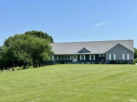 118 Peterson Dr, Jacksonville, IL 62650