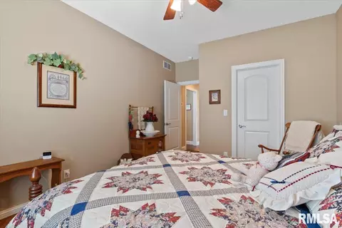 2100 W Road Dr, Springfield, IL 62711 photo 26