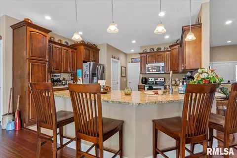 2100 W Road Dr, Springfield, IL 62711 photo 14