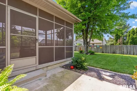 2501 Interlacken Dr, Springfield, IL 62704 photo 37