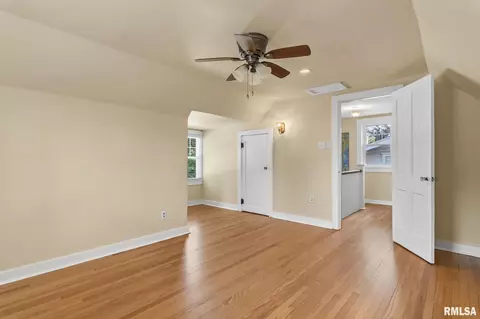 1935 S Douglas Ave, Springfield, IL 62704 photo 23
