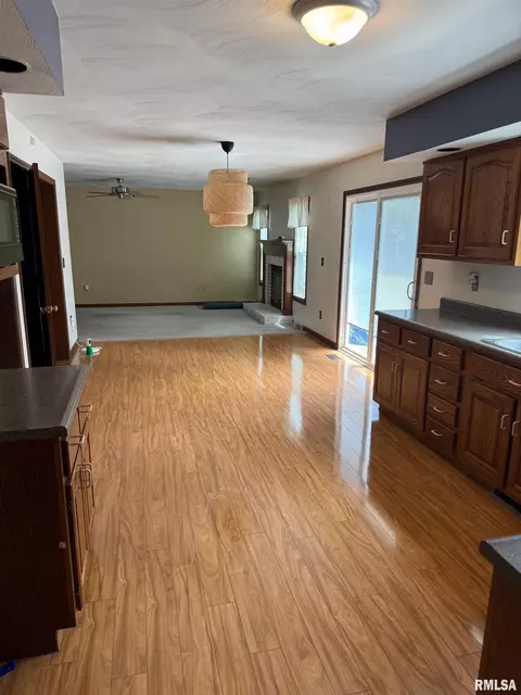 1804 Hunter Ridge Dr, Springfield, IL 62704 photo 8