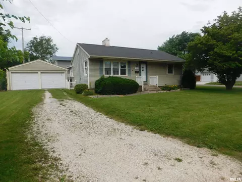 1903 S East St, Jacksonville, IL 62650