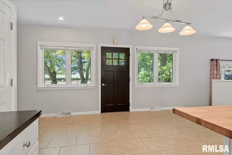 2929 Cider Mill Ln, Springfield, IL 62702 photo 8