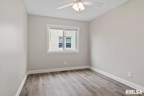 117 N Durkin Dr, Springfield, IL 62702 photo 21