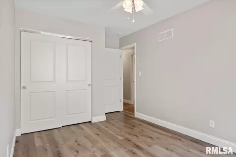 117 N Durkin Dr, Springfield, IL 62702 photo 22