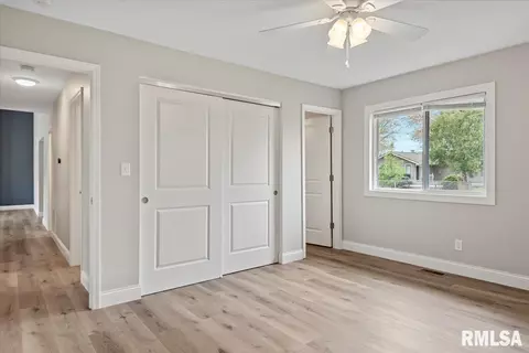 117 N Durkin Dr, Springfield, IL 62702 photo 18