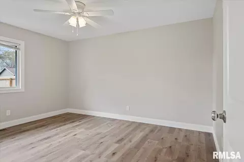 117 N Durkin Dr, Springfield, IL 62702 photo 17