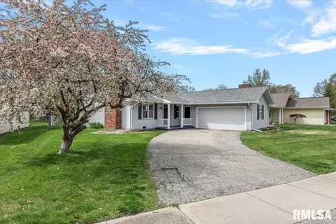 117 N Durkin Dr, Springfield, IL 62702 photo 3