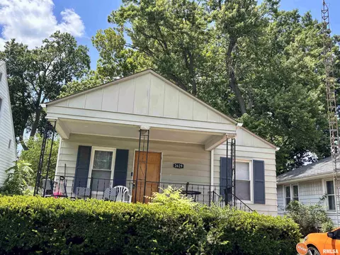 2629 Yale Blvd, Springfield, IL 62703