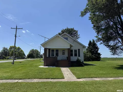 335 South St, Cameron, IL 61423