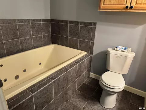 Bath - 6574 E County Road 420n Rd, Bath, IL 62617 photo 2 of 2
