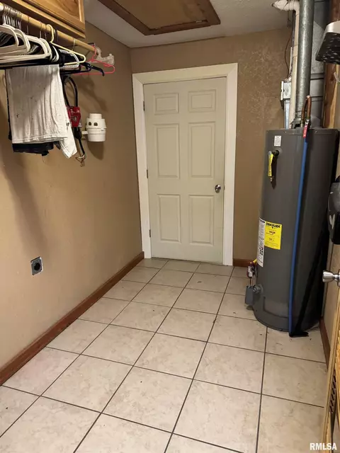 Other - 6574 E County Road 420n Rd, Bath, IL 62617 photo 11 of 15
