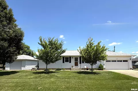 903 N Fearing Ave, Abingdon, IL 61410