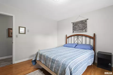 Bedroom - 642 Witherspoon St, Springfield, IL 62704 photo 3 of 5
