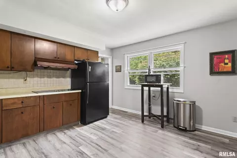 Kitchen - 642 Witherspoon St, Springfield, IL 62704 photo 3 of 3