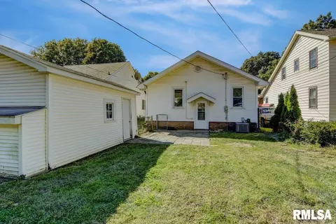 Exterior - 2040 S State St, Springfield, IL 62704 photo 3 of 3