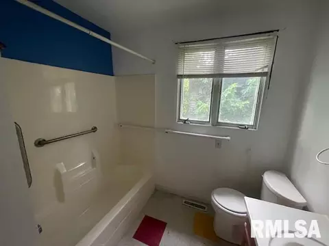 1046 W Calhoun Ave, Springfield, IL 62702 photo 15