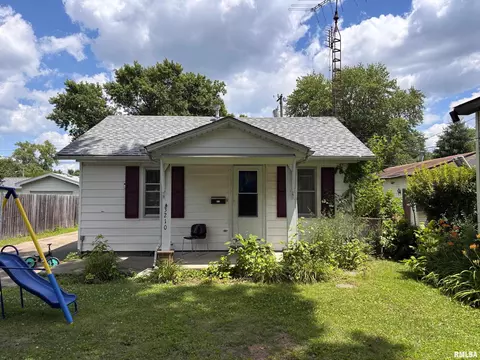 3210 S 3rd St, Springfield, IL 62703