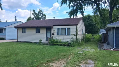 1636 N Schrader Ave, Springfield, IL 62702