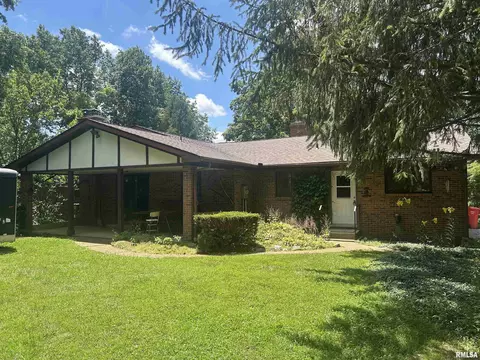 5954 State Route 97 Hwy, Pleasant Plains, IL 62677