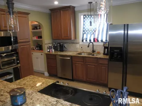 316 N Amos Ave, Springfield, IL 62702 photo 5