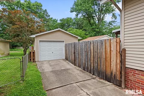 1513 S Douglas Ave, Springfield, IL 62704 photo 26