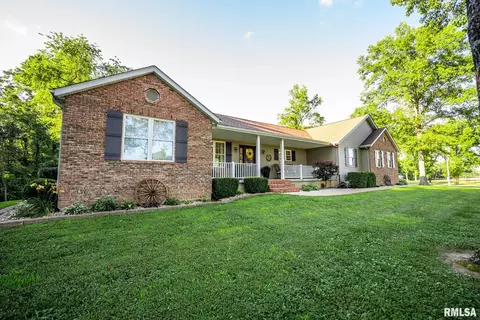 Exterior - 623 Jasper Rd, Centralia, IL 62801 photo 8 of 23