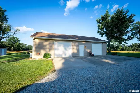 Exterior - 623 Jasper Rd, Centralia, IL 62801 photo 15 of 23