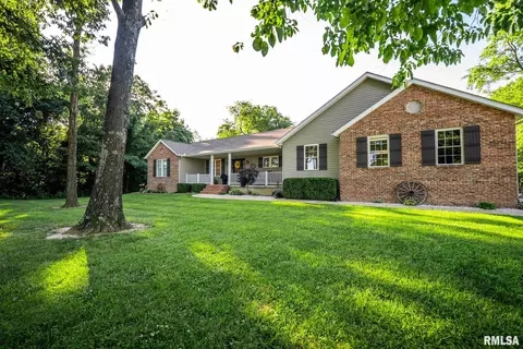 623 Jasper Rd, Centralia, IL 62801