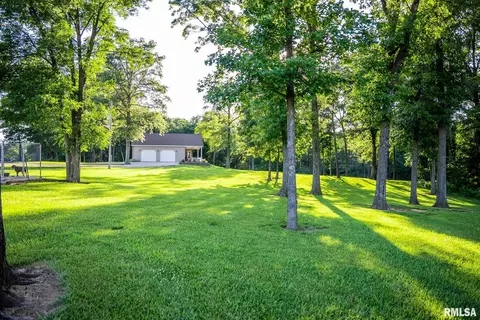 Exterior - 623 Jasper Rd, Centralia, IL 62801 photo 19 of 23