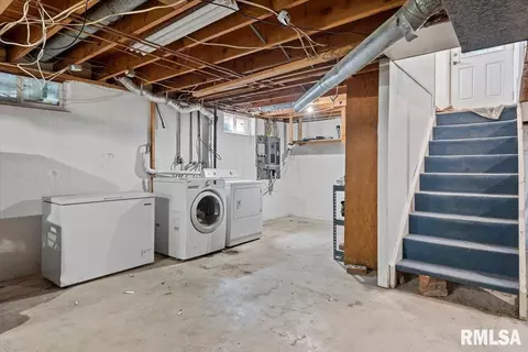 Other - 2068 Cambridge Rd, Springfield, IL 62704 photo 14 of 16