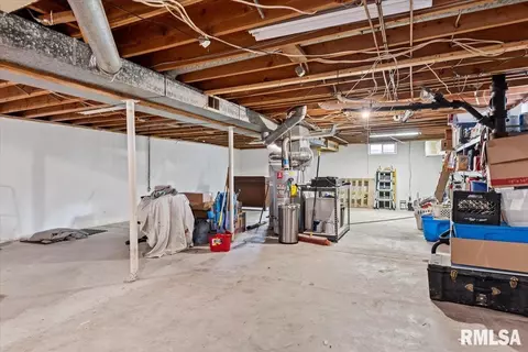 Other - 2068 Cambridge Rd, Springfield, IL 62704 photo 15 of 16