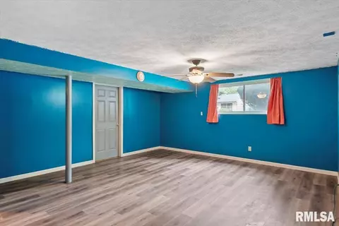 Other - 2401 Devonshire Rd, Springfield, IL 62703 photo 10 of 13