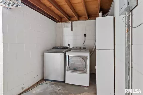 Other - 2401 Devonshire Rd, Springfield, IL 62703 photo 12 of 13