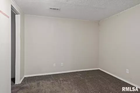 Bedroom - 2401 Devonshire Rd, Springfield, IL 62703 photo 9 of 9