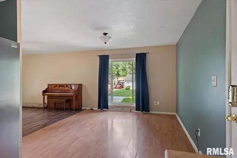 Other - 2401 Devonshire Rd, Springfield, IL 62703 photo 5 of 13