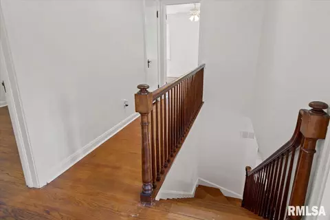 Entry Way - 1820 Noble Ave, Springfield, IL 62704 photo 3 of 3