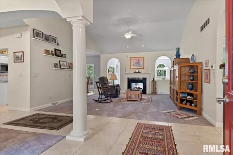Entry Way - 2508 Tartan Way, Springfield, IL 62711 photo 1 of 2