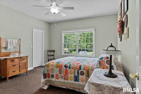 Bedroom - 2508 Tartan Way, Springfield, IL 62711 photo 4 of 9