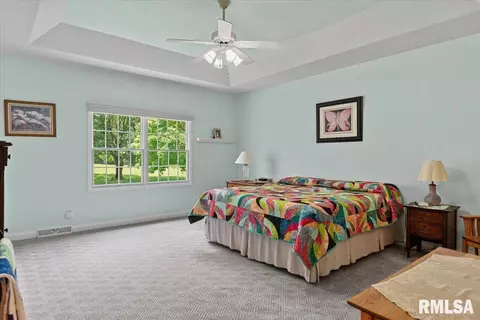 Bedroom - 2508 Tartan Way, Springfield, IL 62711 photo 1 of 9