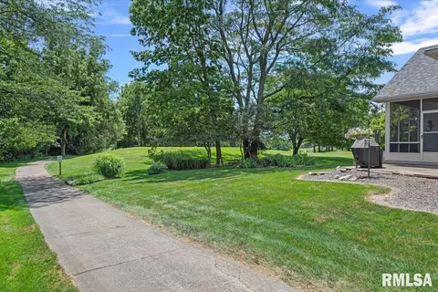 Exterior - 2508 Tartan Way, Springfield, IL 62711 photo 6 of 10