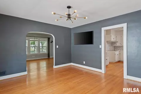 1829 S Walnut St, Springfield, IL 62704 photo 11
