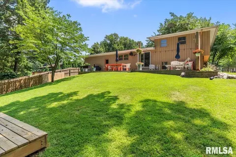 900 Roanoke Dr, Springfield, IL 62702 photo 31