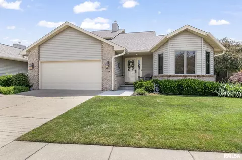 Exterior - 3204 Eagle Watch Dr, Springfield, IL 62711 photo 3 of 5