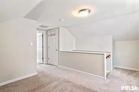 Entry Way - 1011 Bryn Mawr Blvd, Springfield, IL 62703 photo 1 of 1