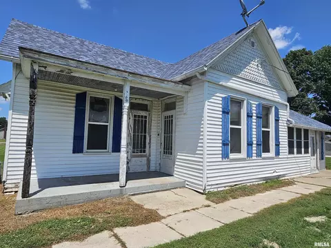 75 N County Road 830 N, Mendon, IL 62351