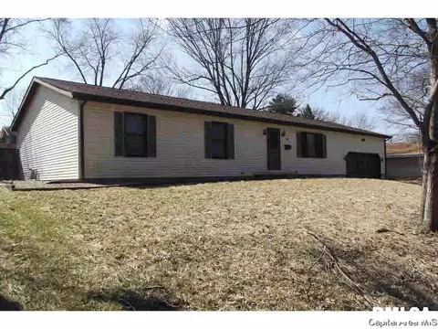 24 Bonniebrook Dr, Chatham, IL 62629