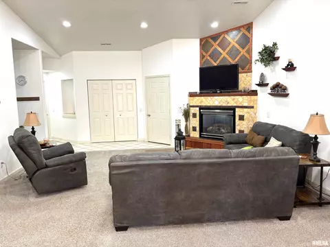 4317 Harvard Dr, Springfield, IL 62712 photo 8