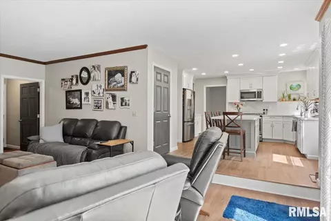 508 Tecumseh Trl, Springfield, IL 62711 photo 17